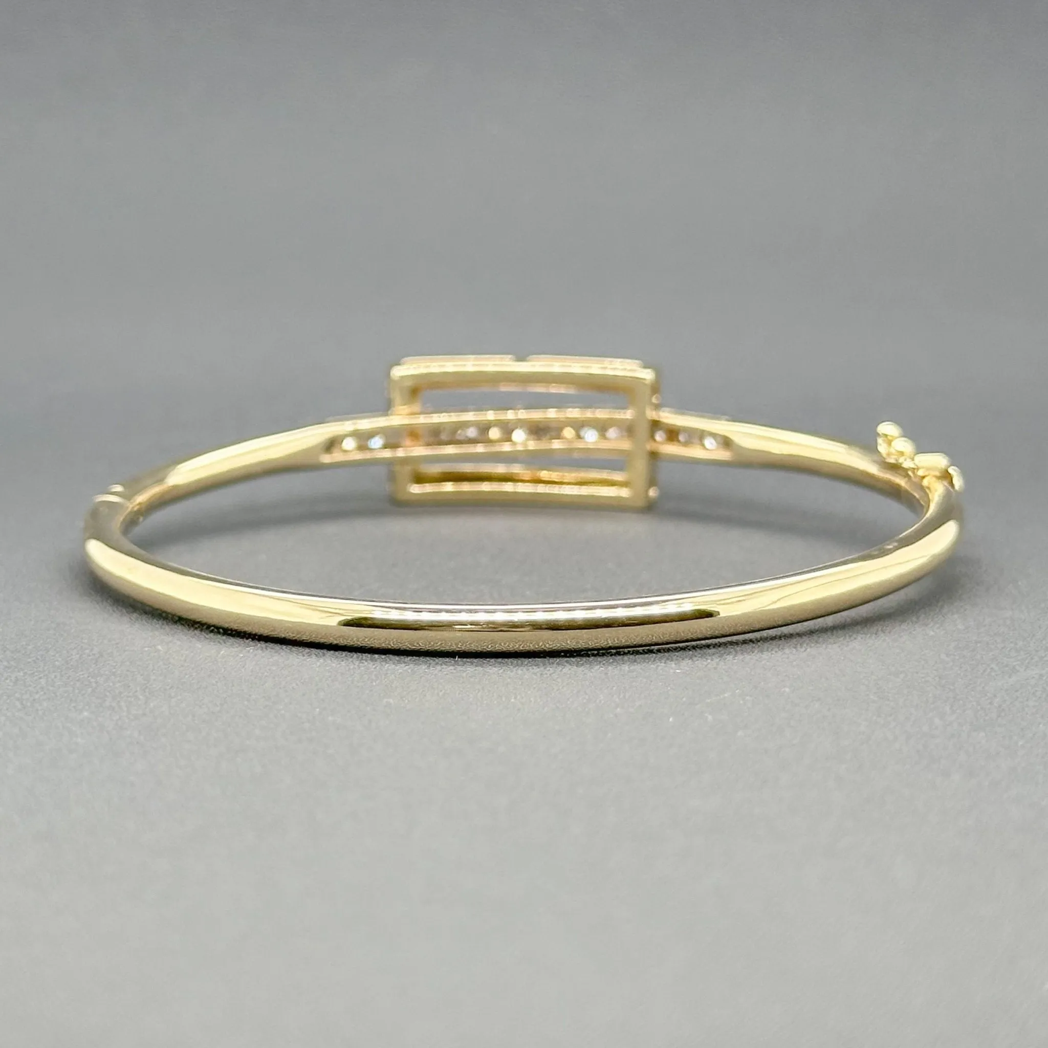 Estate 14K Y Gold 0.34ctw H/SI1 Diamond Bangle Bracelet