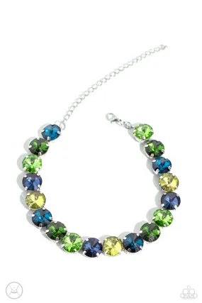 Paparazzi Alluring A-Lister Green Necklace & Earring Set