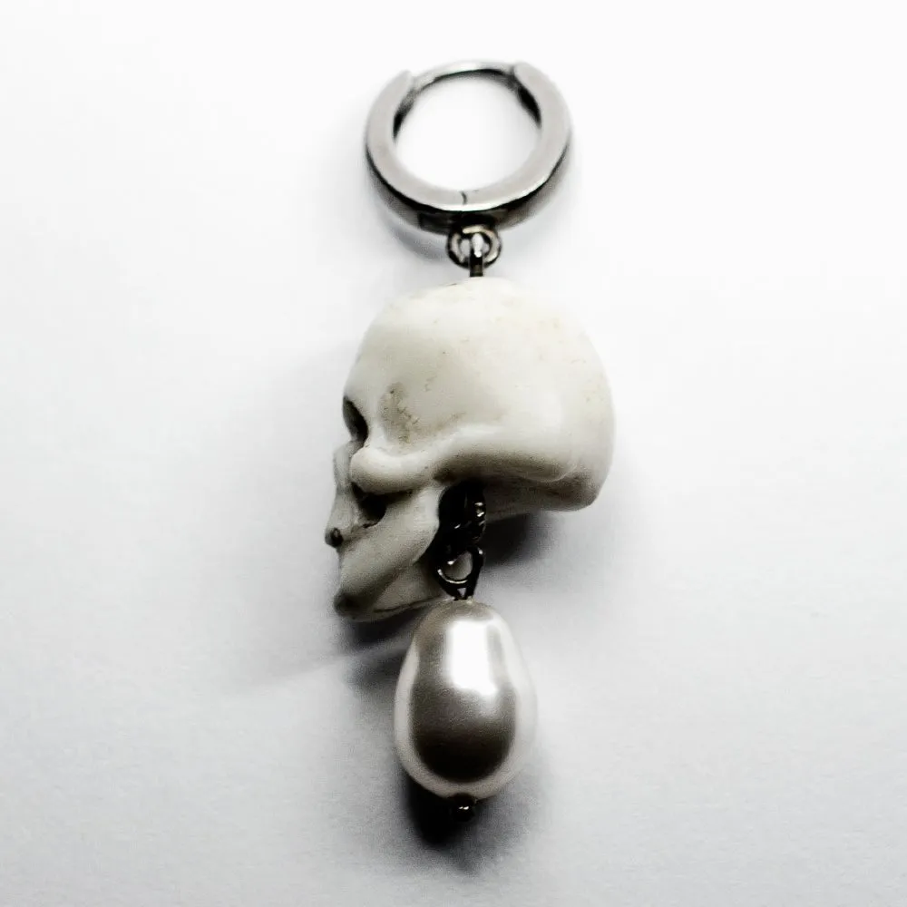 Pearl Skull earring