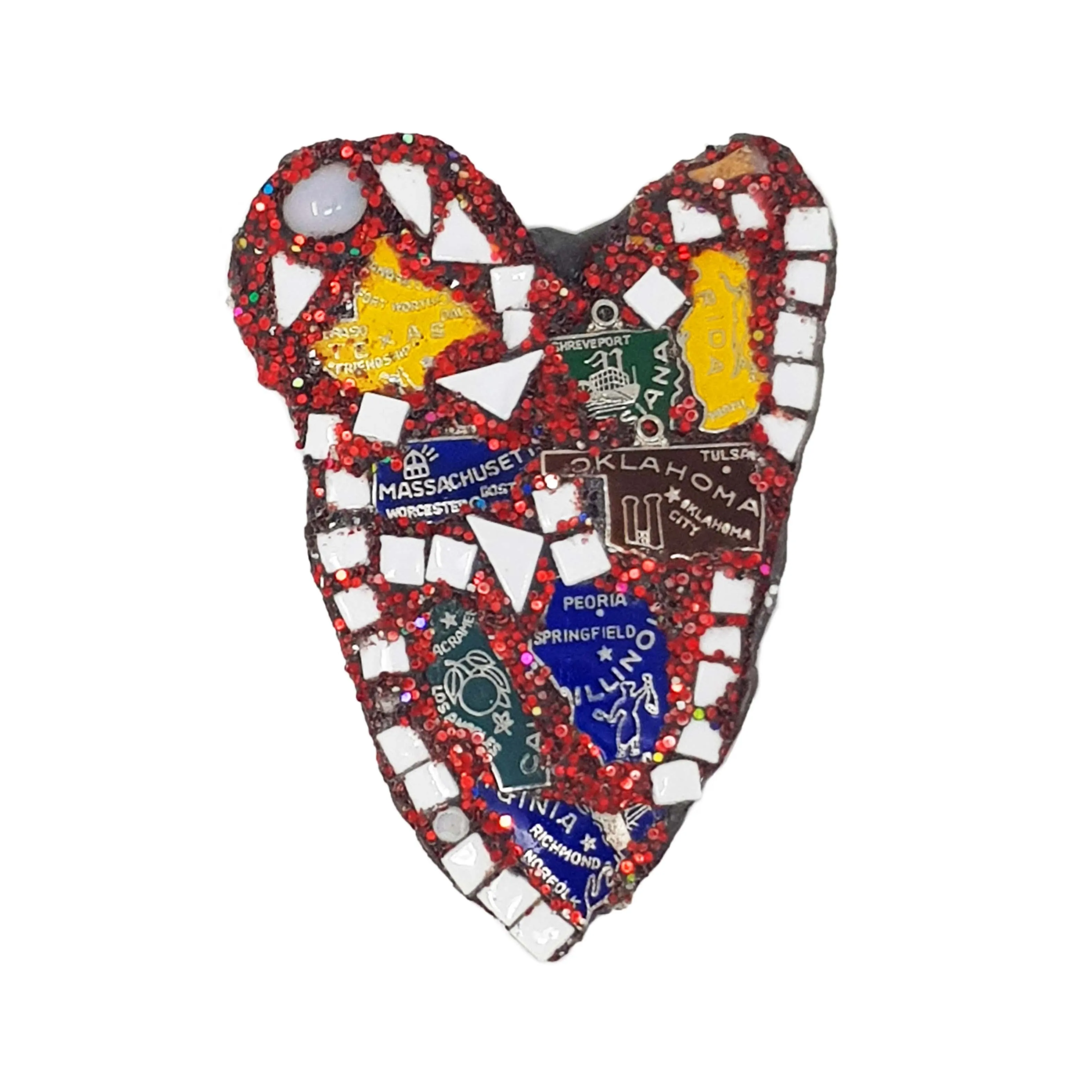 TRAVEL CHARMS HEART BROOCH - USA