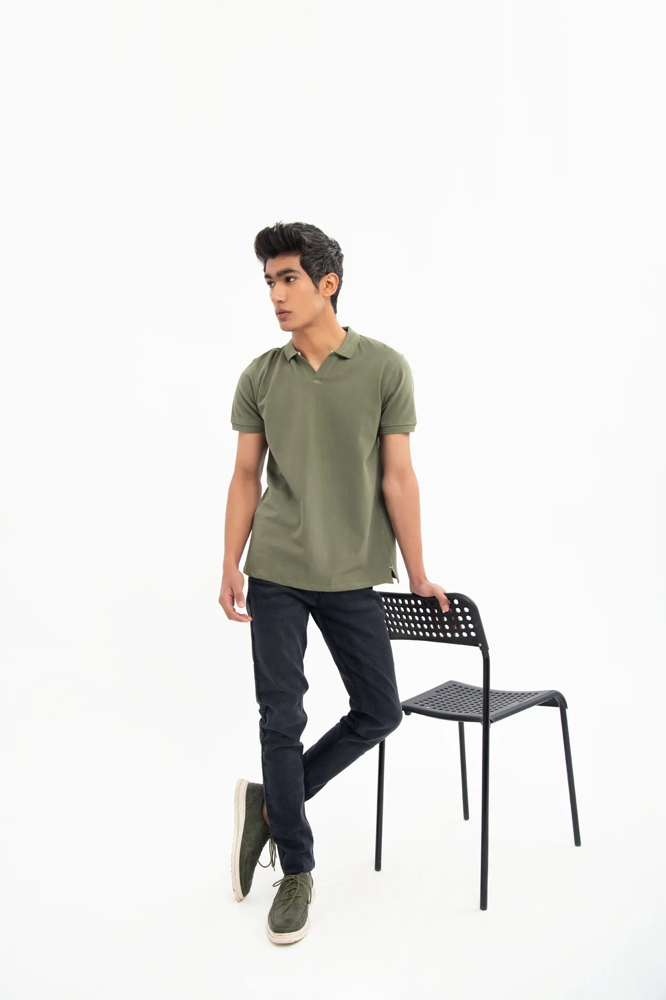 V NECK REGULAR FIT COTTON POLO SHIRT