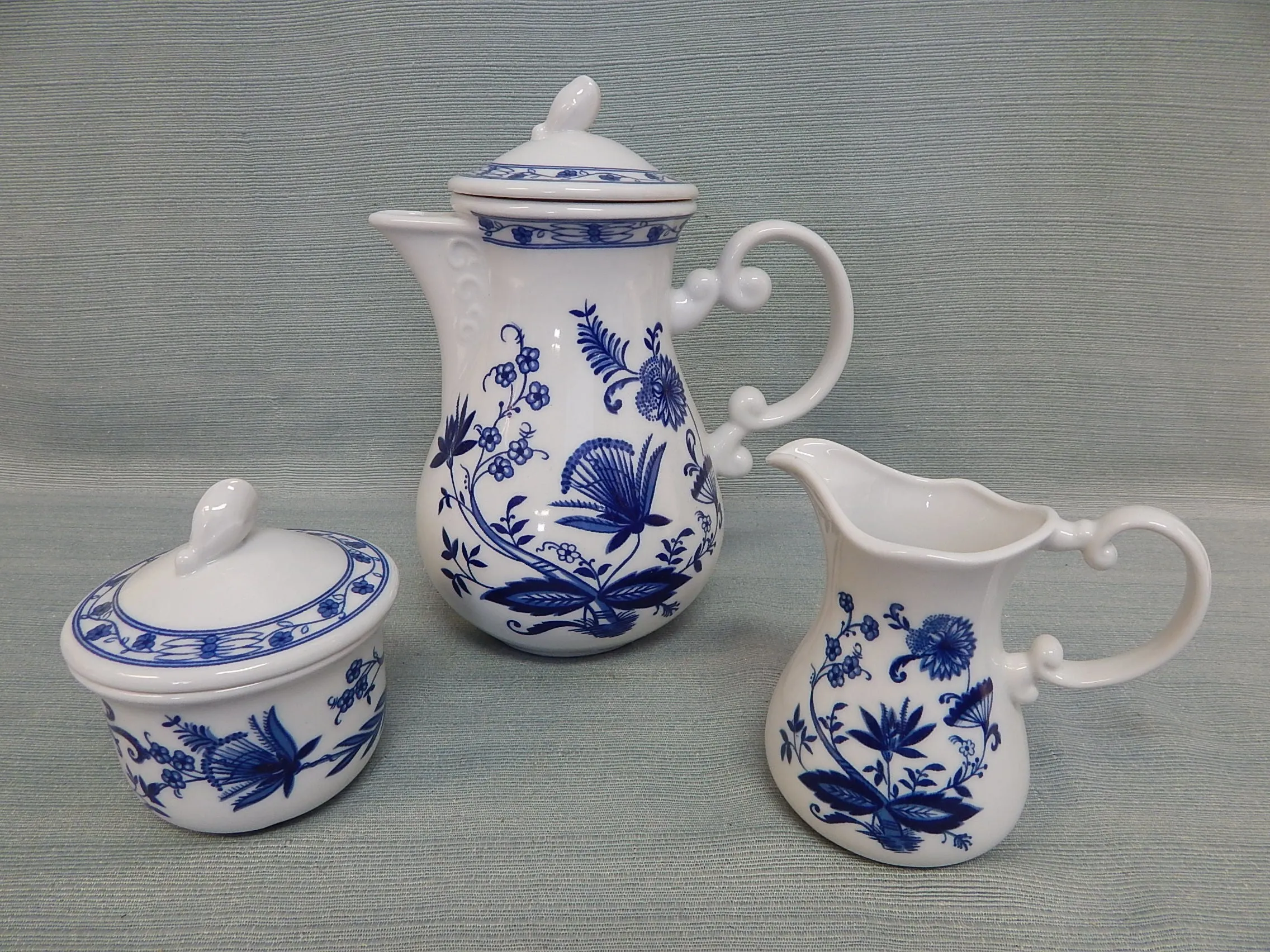 Zwiebelmuster Blue Onion Porcelain Coffee Service